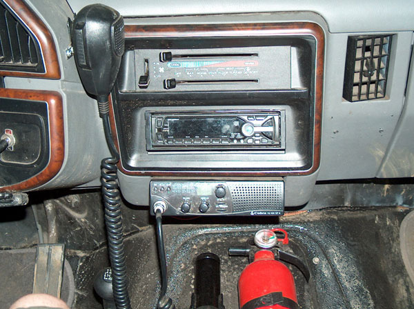 CB RADIO INSTALL/LOCATION 87 BRONCO - Ford Bronco Forum